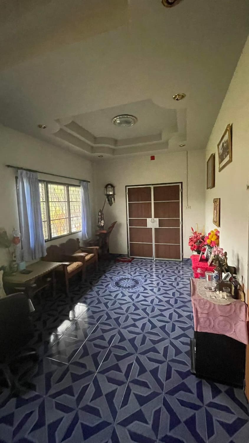 House for Sale in San Klang, San Kamphaeng. - Image 4