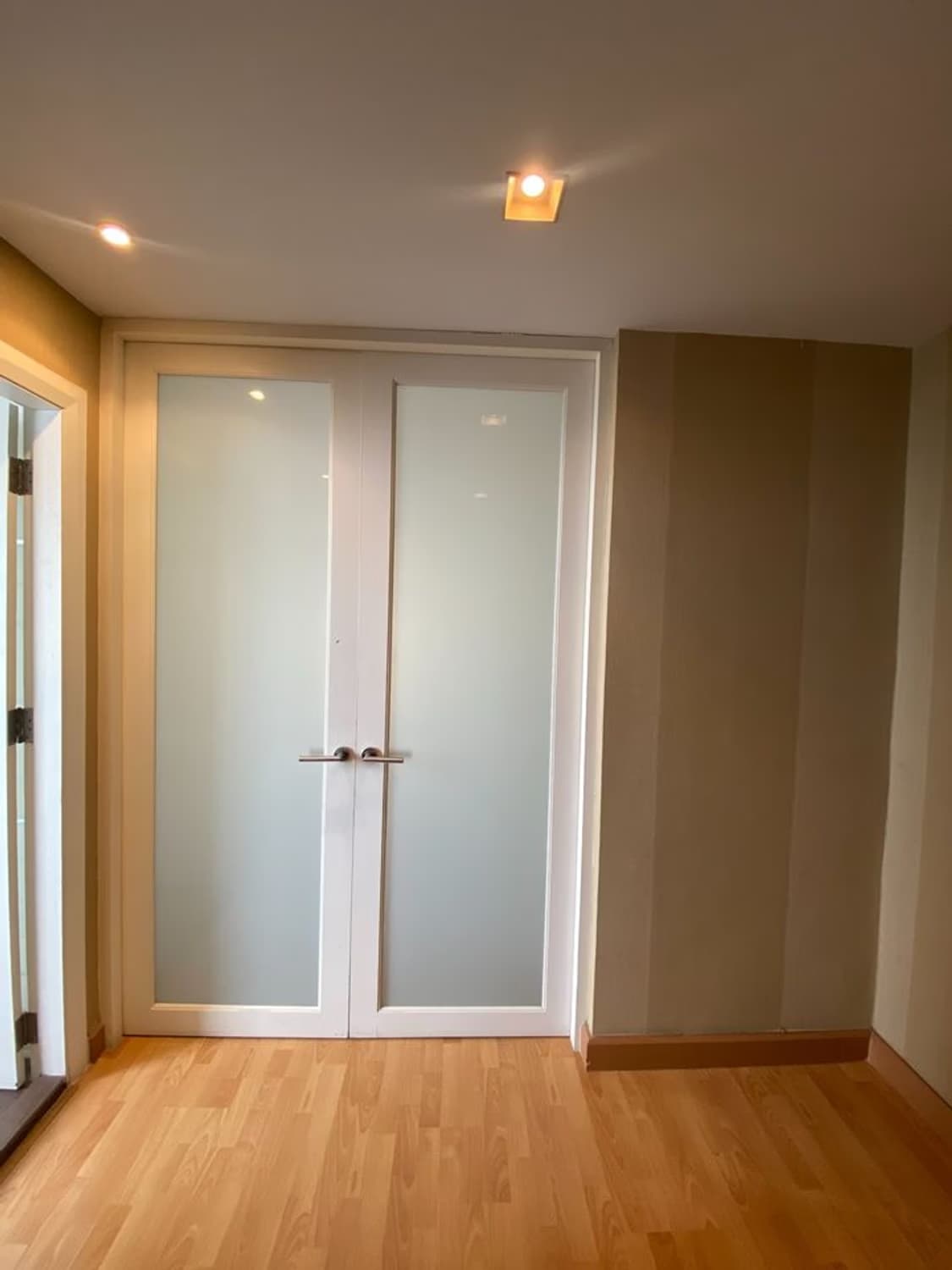 1 Bed Condo for Rent in Khlong Toei - Image 4