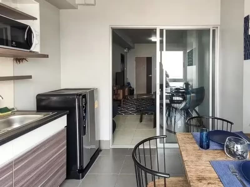 1 Bedroom Condo