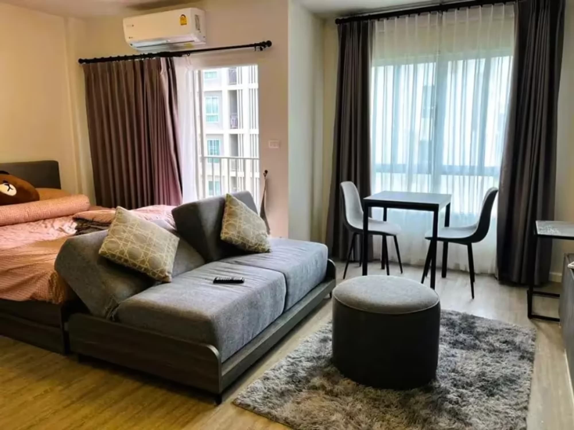 1 Bedroom Condo - Image 1
