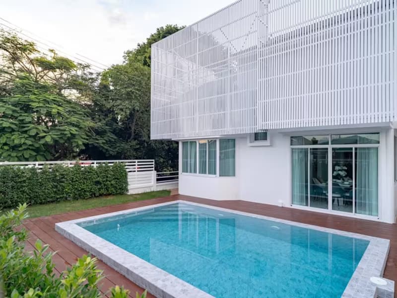 Pool Villa in Mae Hia