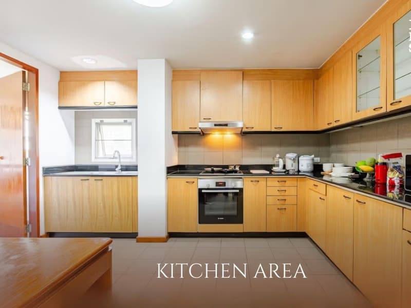 3 Bed Condo for Rent in Watthana