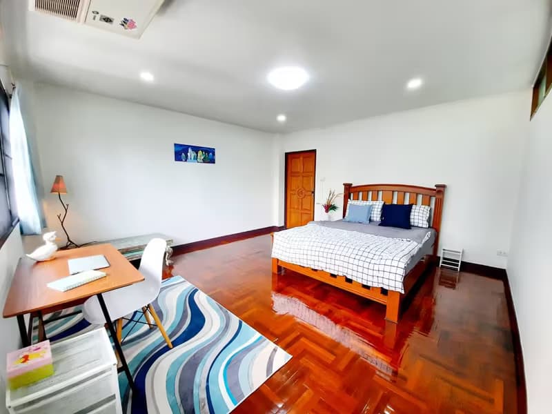 Service apartment for Rent in Watthana 