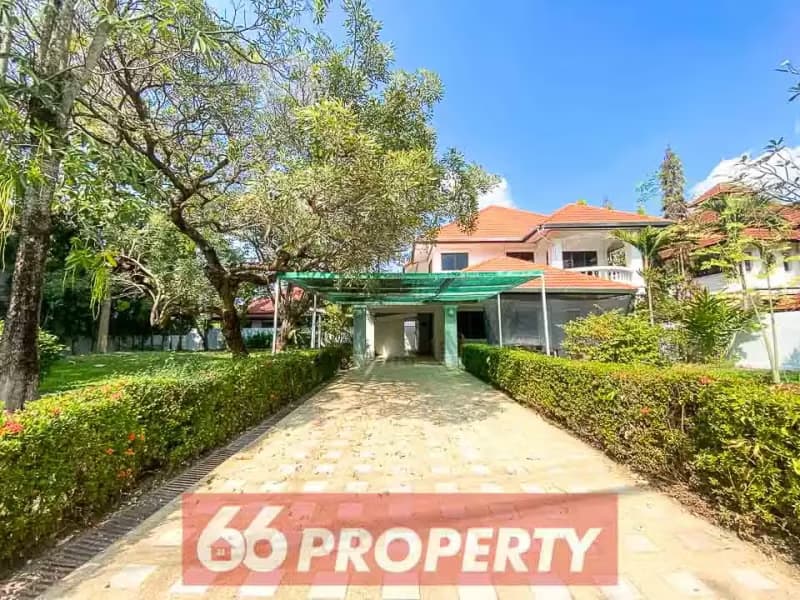 5 Bedroom House