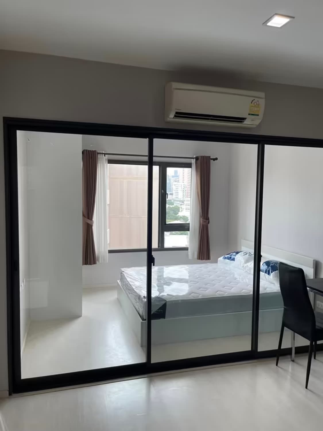 Condolette Pixel Sathorn - Image 8