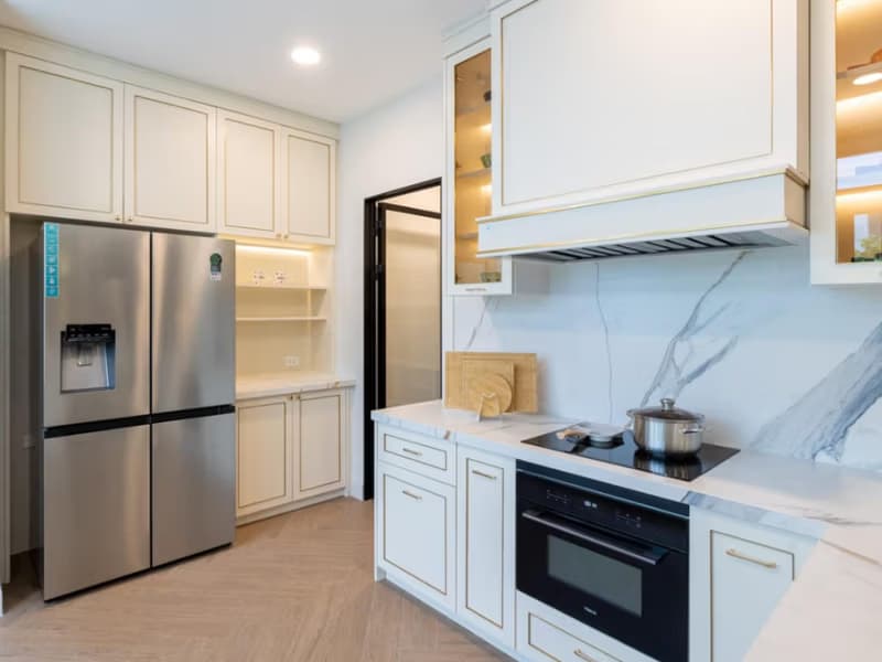 4 Bed House for Sale in Saphan Sung