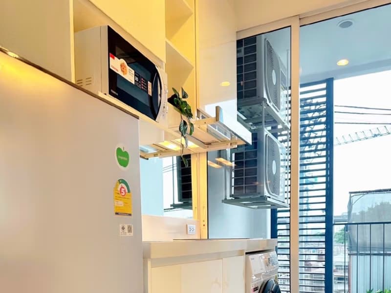 1 Bed Condo for Rent  Near Udom Suk BTS