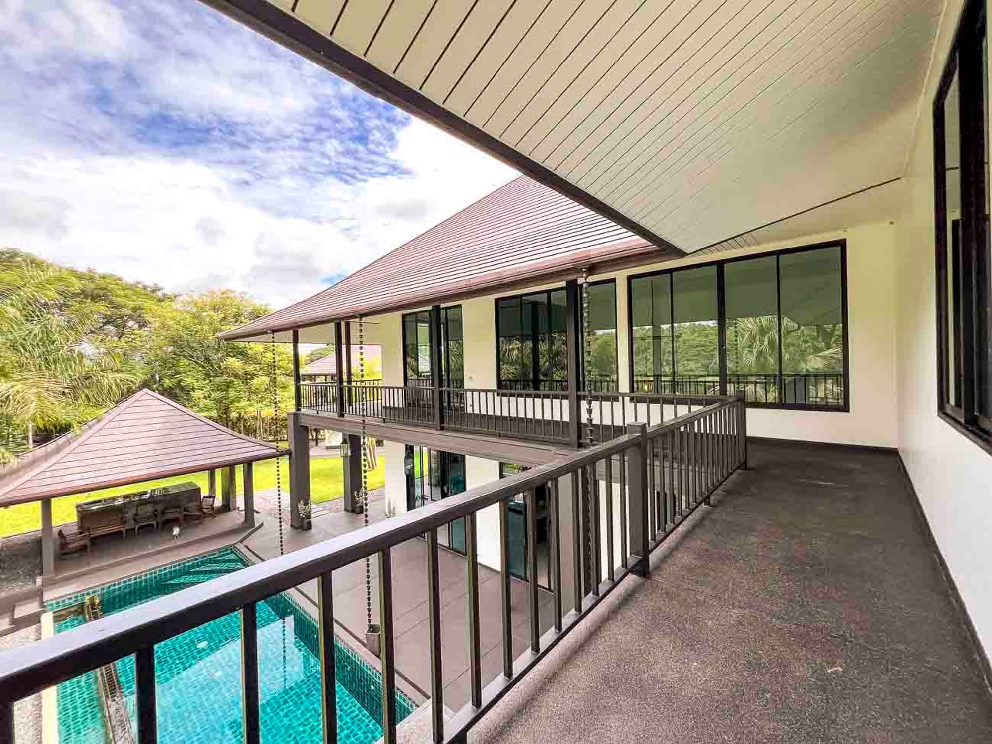 Luxury Lakeside Home for Sale in Mae RIm - Image 38