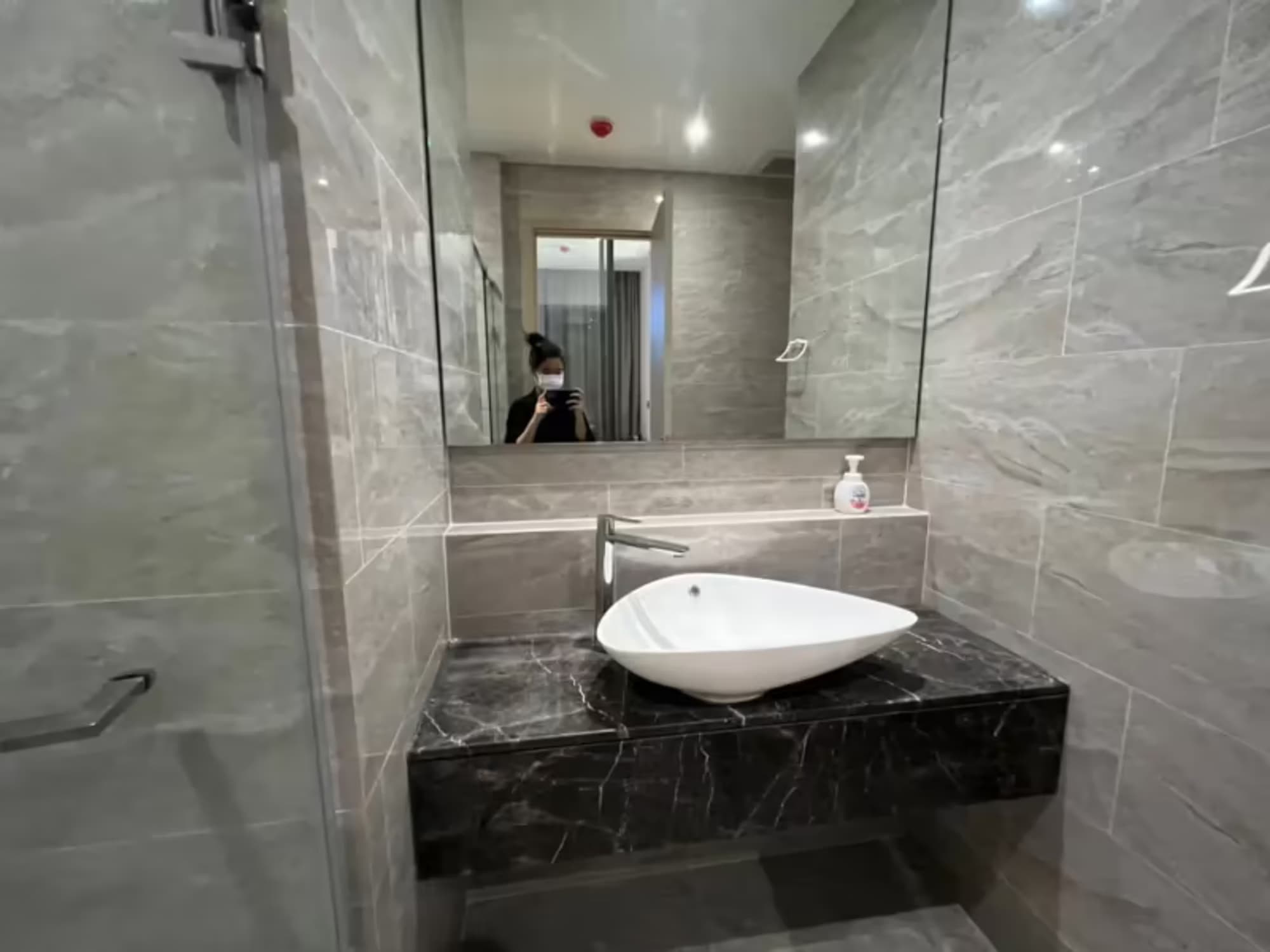 1 Bedroom Condo - Image 7