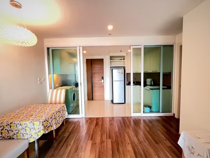 1 Bedroom Condo