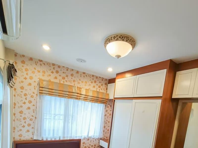 3 Bed House for Rent in Saraphi