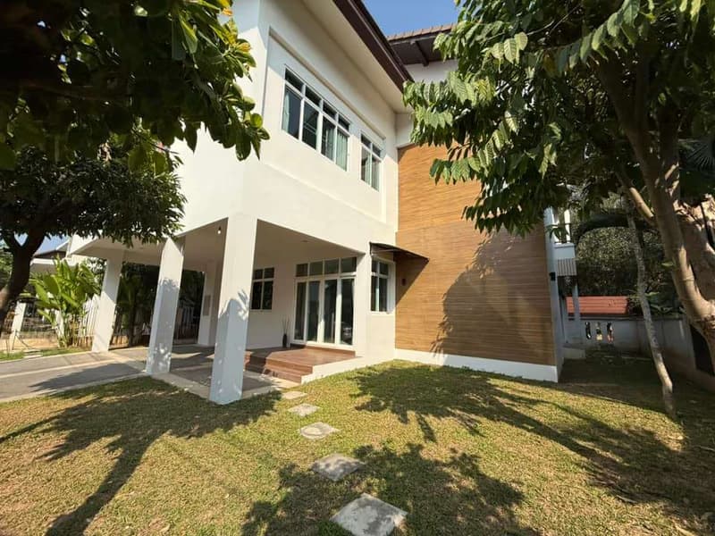 4 Bed House for Rent and Sale in อำเภอเมืองเชียงใหม่