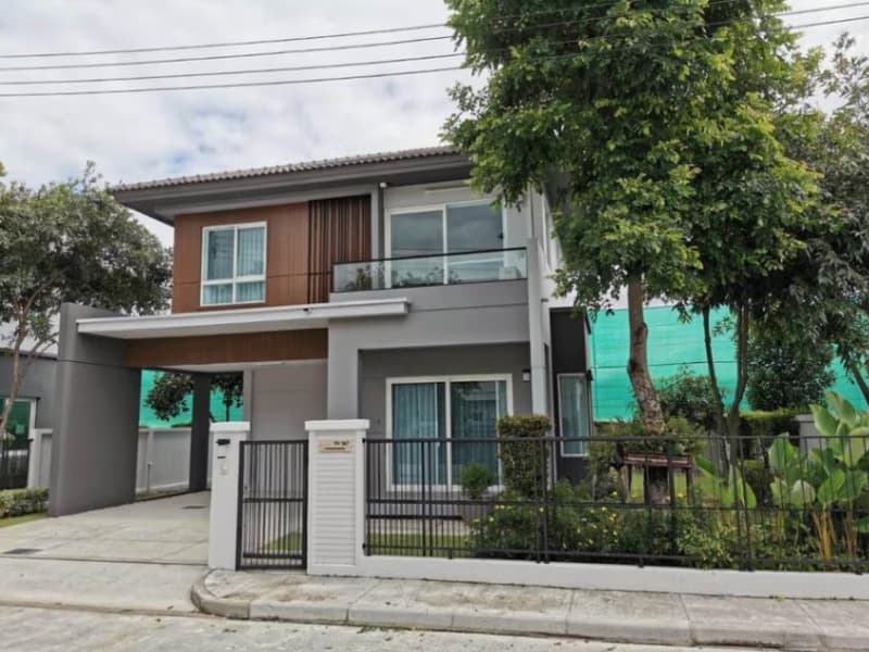 3 Bed House for Rent and Sale in San Kamphaeng