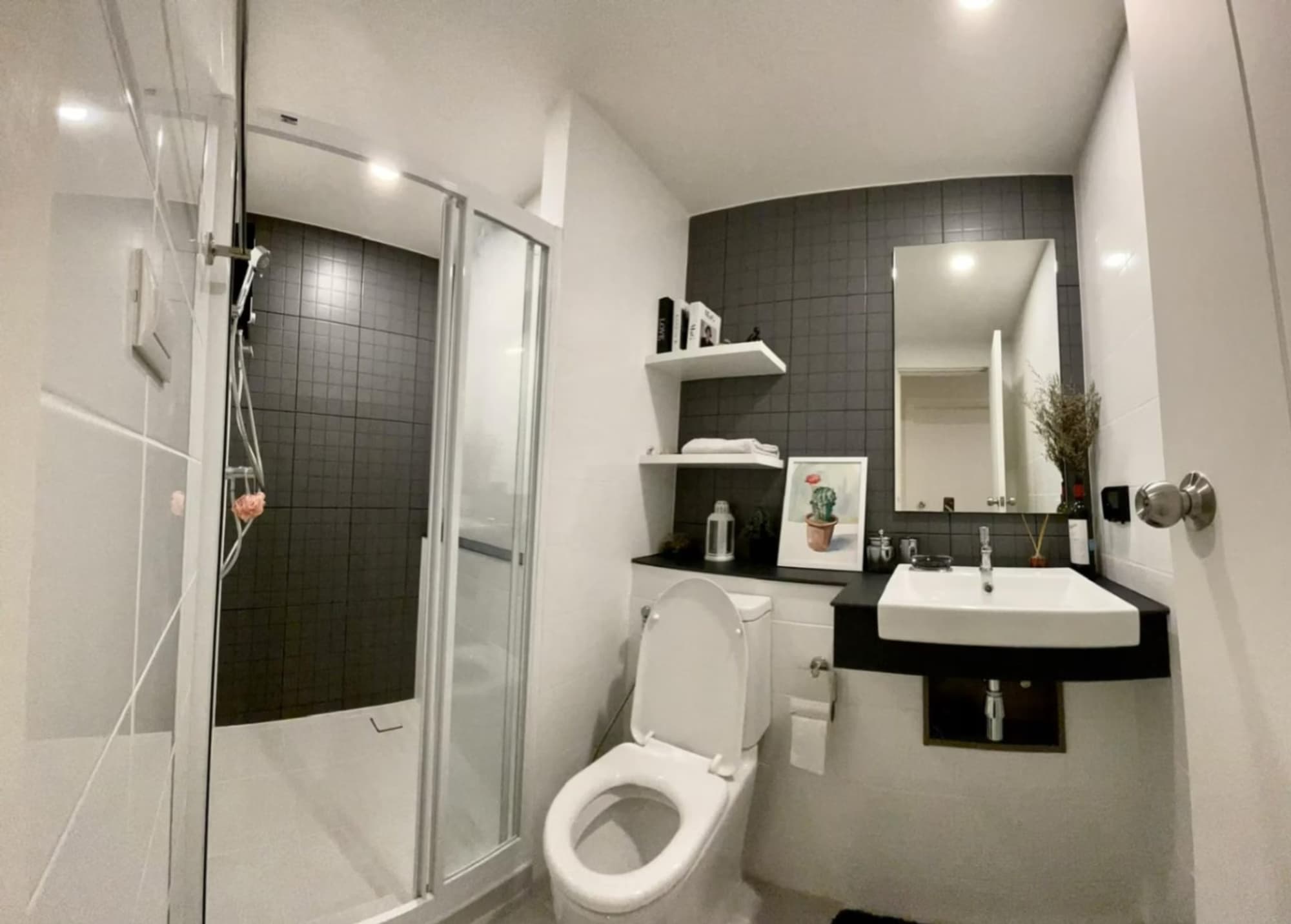 2 Bed Condo for Rent in Mueang Chiang Mai - Image 4