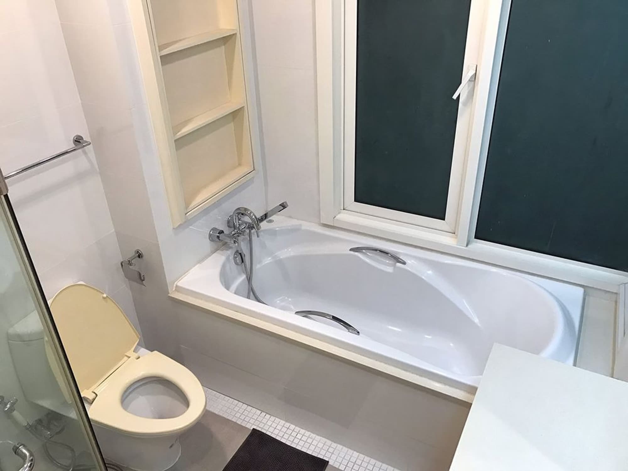 Condo for Rent at Siri Residence - Image 14