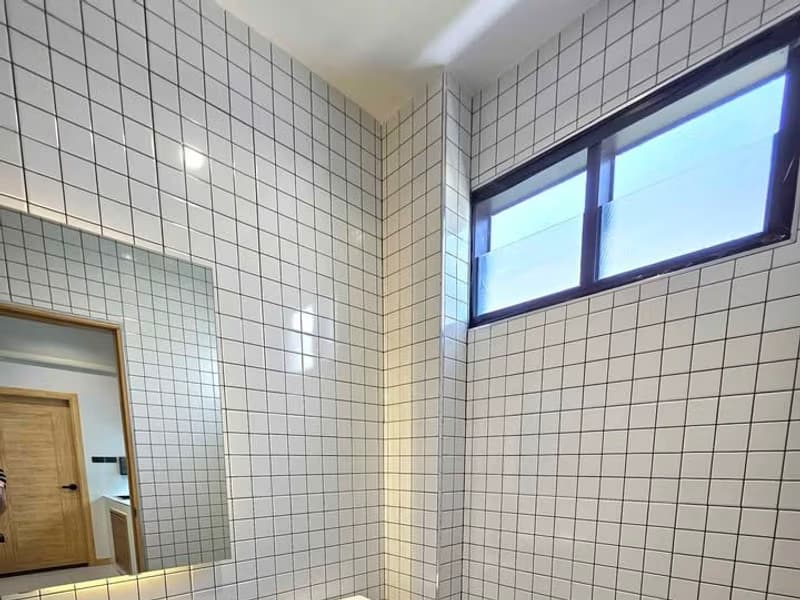3 Bed House for Rent and Sale in Saraphi District