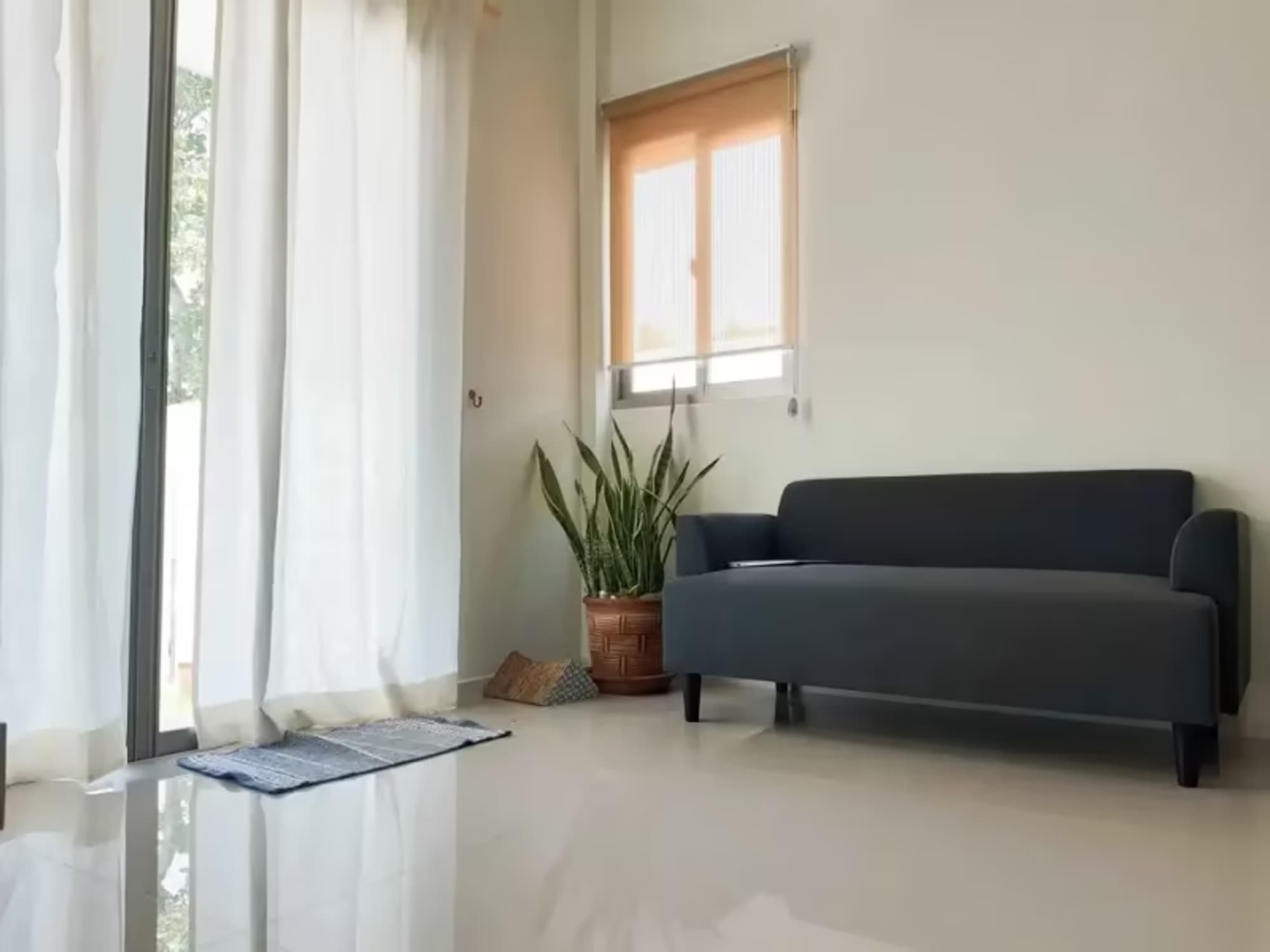 2 Bedroom House - Image 4