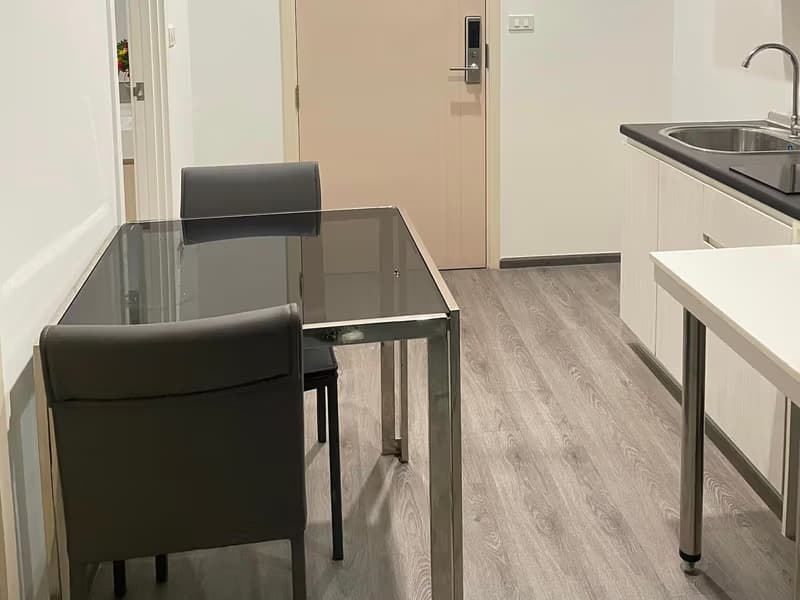 1 Bed Condo for Rent and Sale  Near Hua Mak ARL
