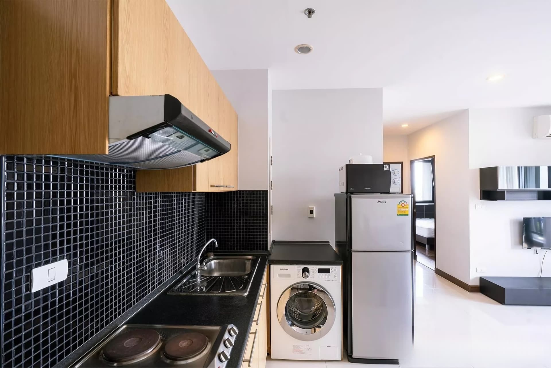 1 Bed Condo for Rent in Watthana - Image 3