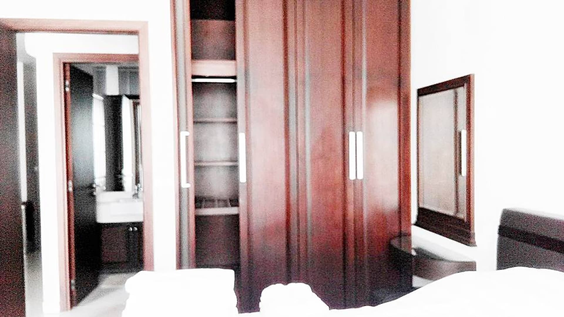 1 Bed Condo for Sale  Near Makkasan ARL - Image 5