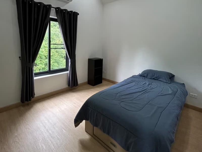 5 Bed House for Rent in Mae Rim