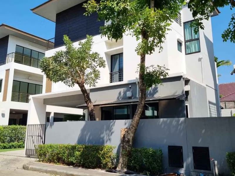  House for Rent, Sale at Baan Lumpini Suan Luang Rama 9
