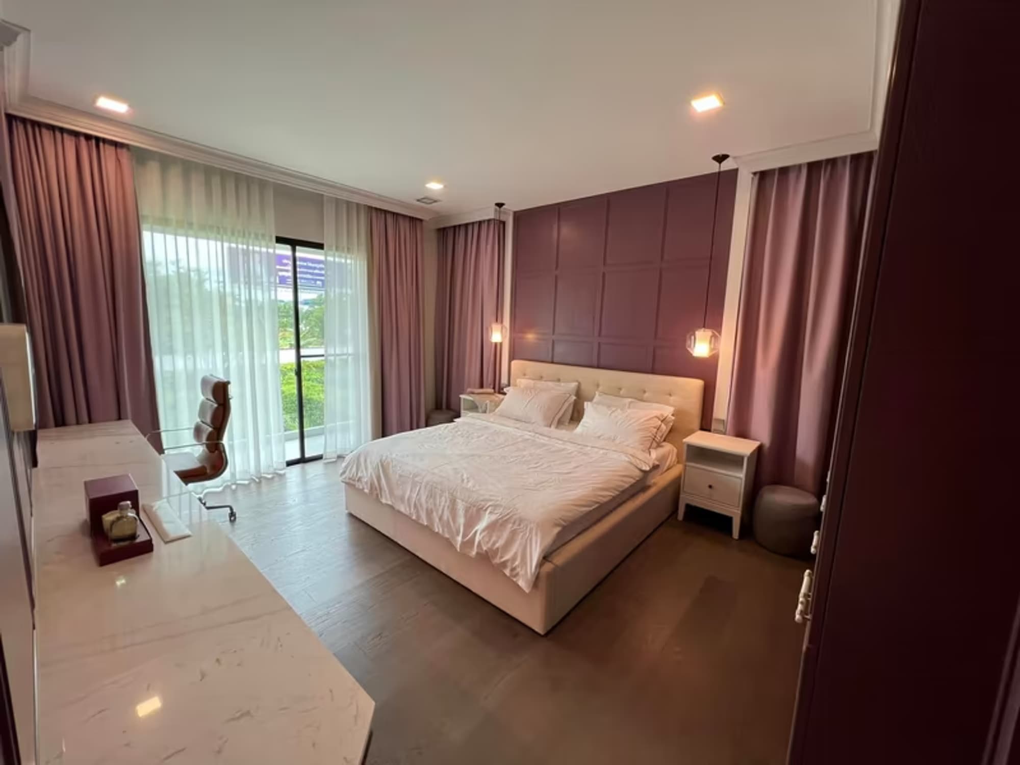 3 Bedrooms House For Rent At Nantawan Rama 9- Srinakarin - Image 8