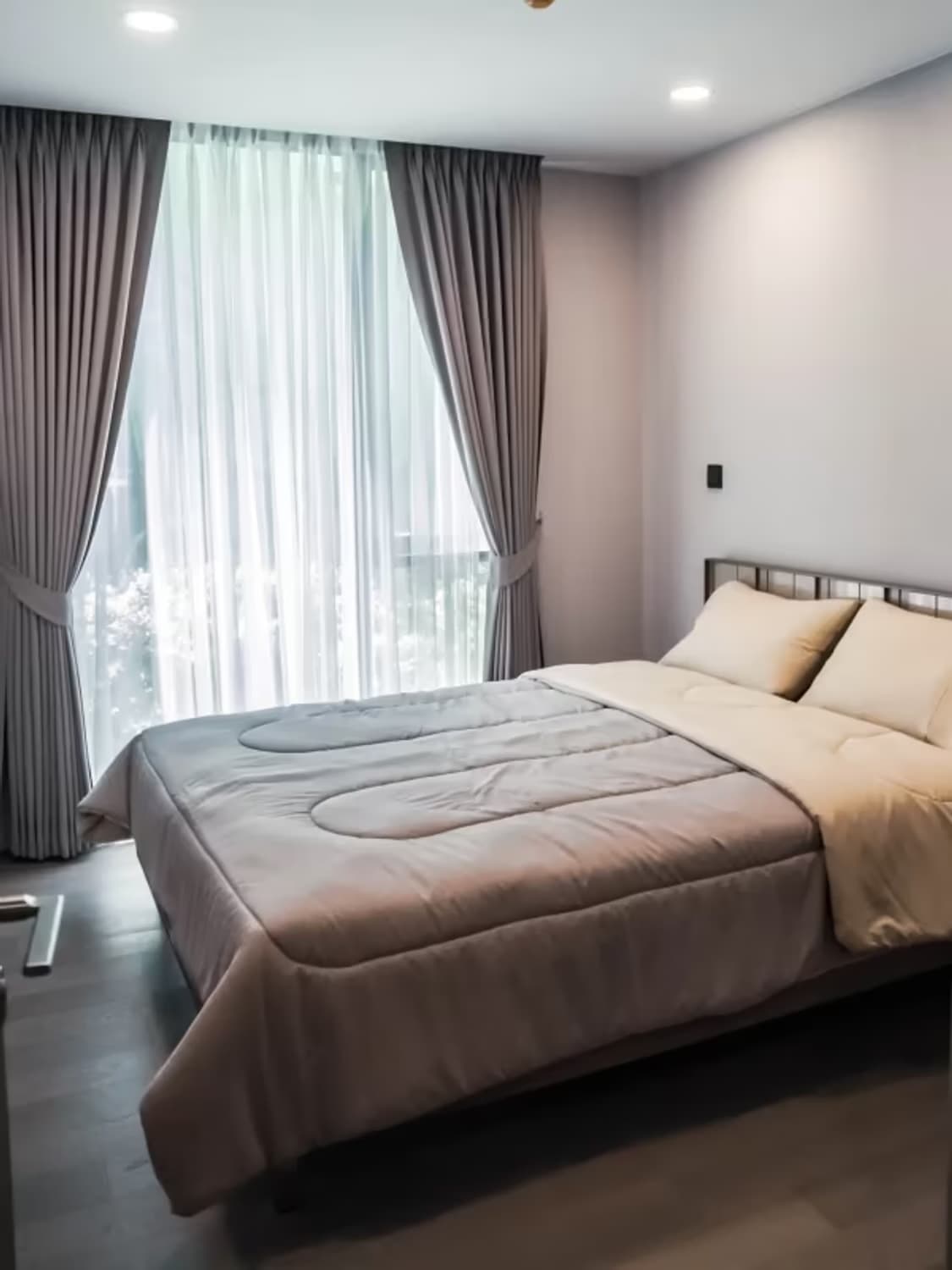 2 Bedroom Condo for Rent at KLASS Siam - Image 8