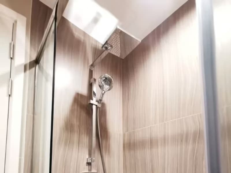 1 Bedroom Condo
