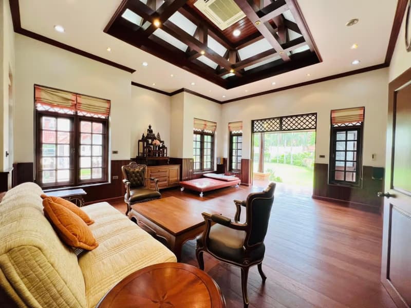 5 Bed House for Sale in Hang Dong
