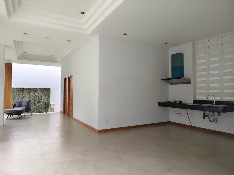 4 Bed House for Sale in Hang Dong