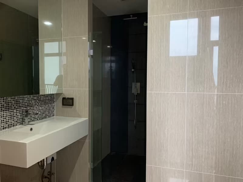 1 Bedroom Condo