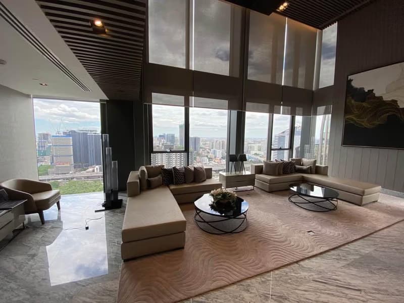 2 Bed Condo for Rent in Huai Khwang