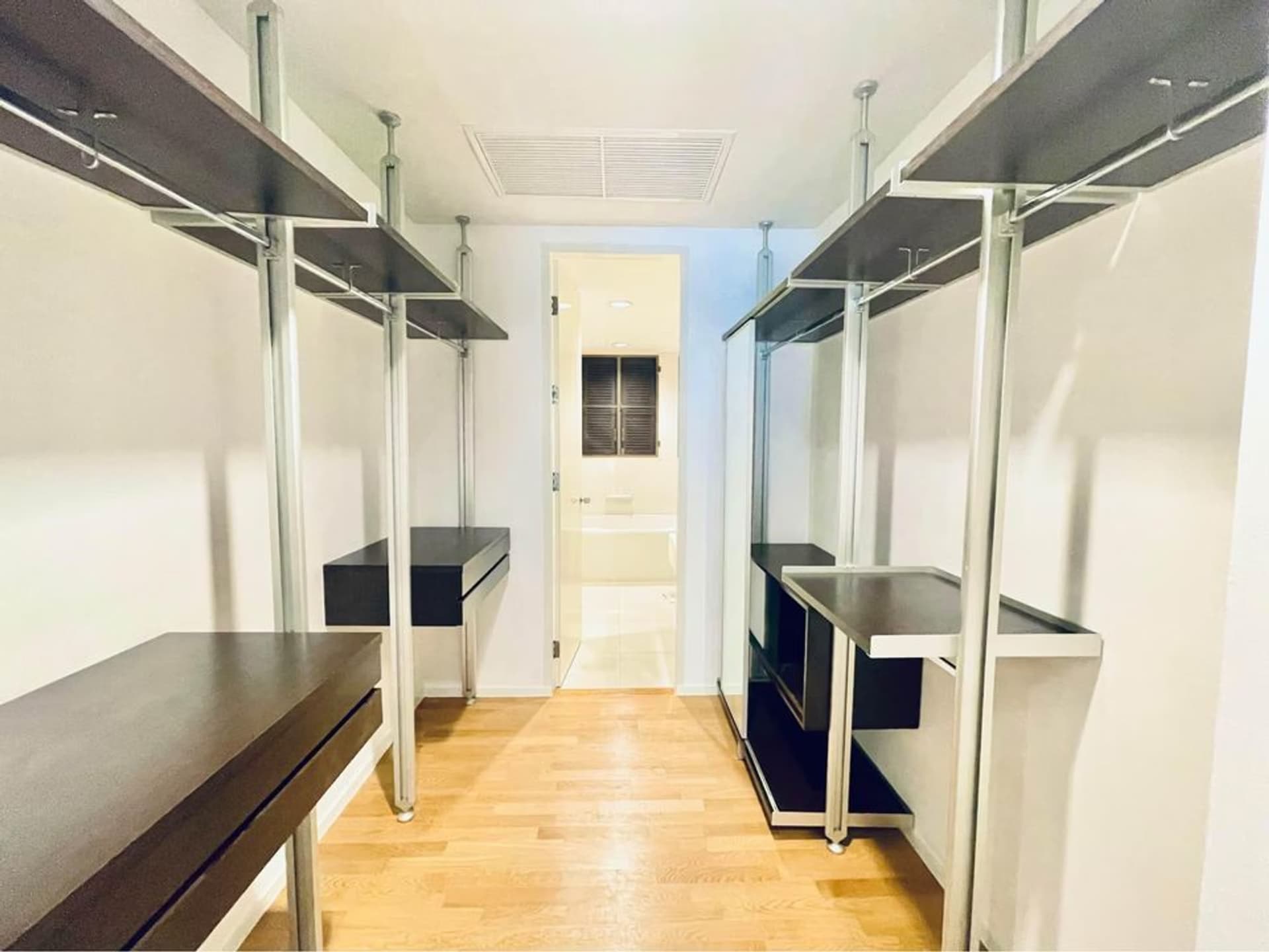 2 Bed Condo for Rent  Near Thailand Cultural Centre MRT - Image 14