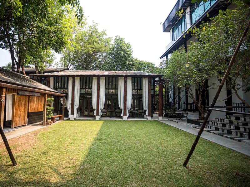 9 Bed House for Rent and Sale in Mueang Chiang Mai