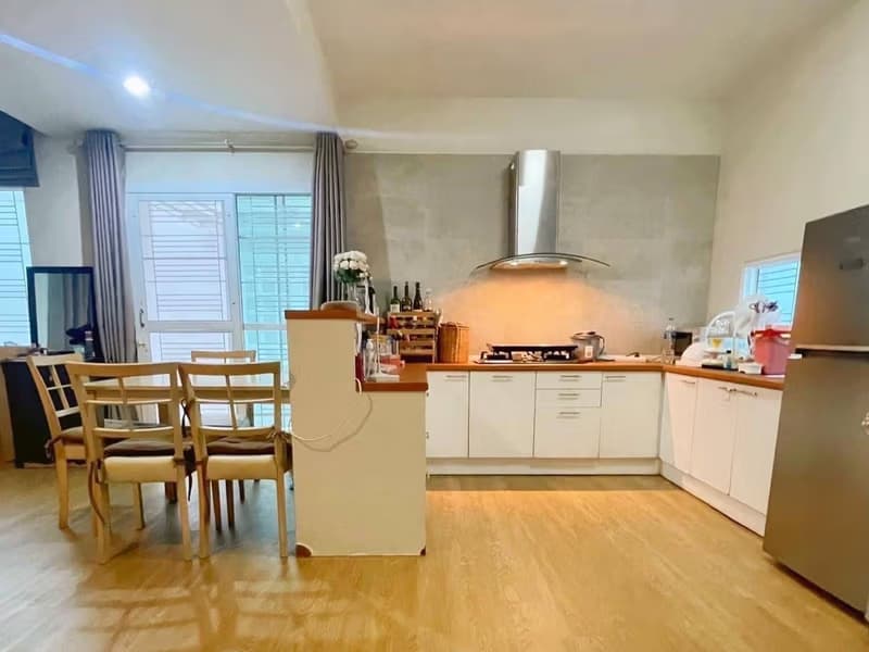 3 Bed House for Rent and Sale in Bang Phli