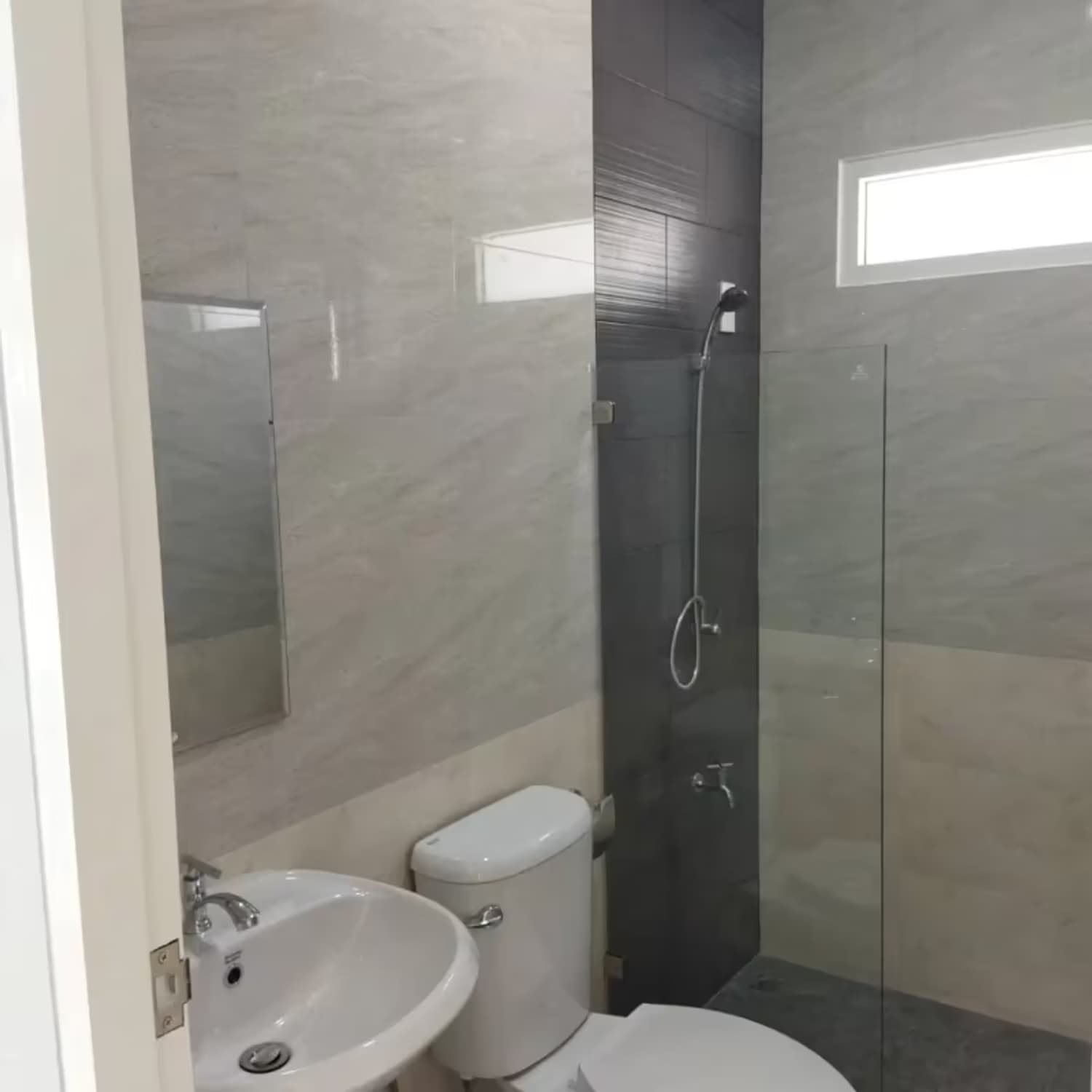 3 Bedroom House - Image 7