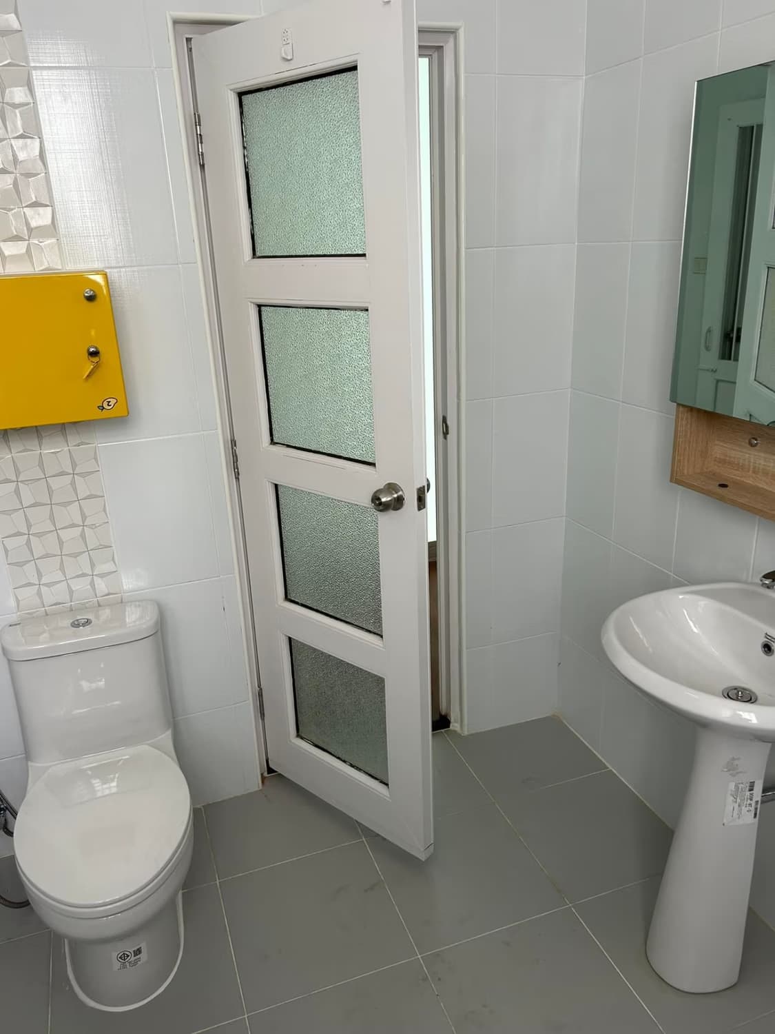3 Bedroom House - Image 13