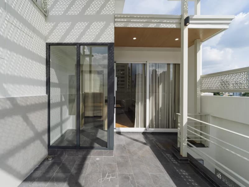 3 Bed House for Rent and Sale in Watthana