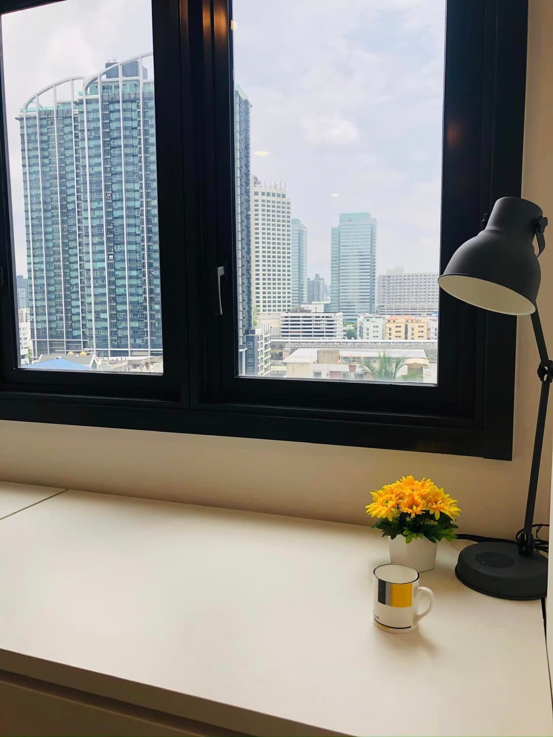 Condo for Rent at XT Huaikhwang - Image 7
