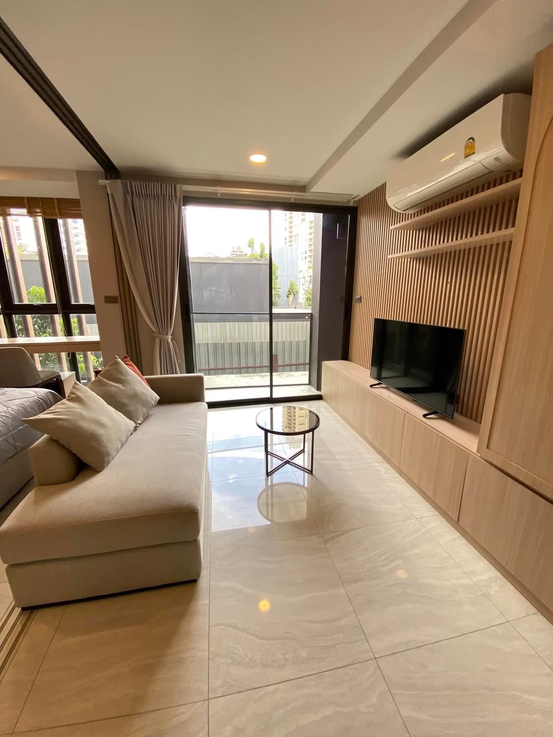 1 Bed Condo for Rent in undefined - Image 1