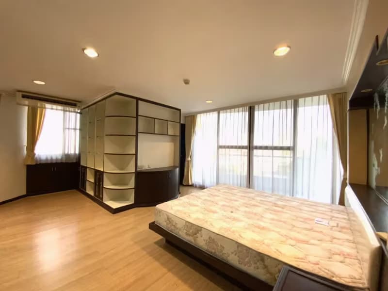 Condo for Rent, Sale at Supalai Place Condominium Sukhumvit 39
