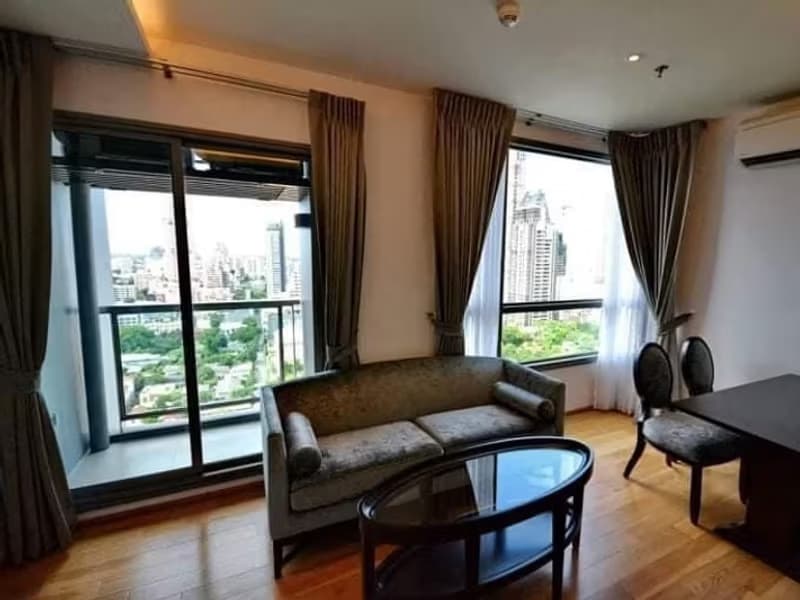 H Sukhumvit 43