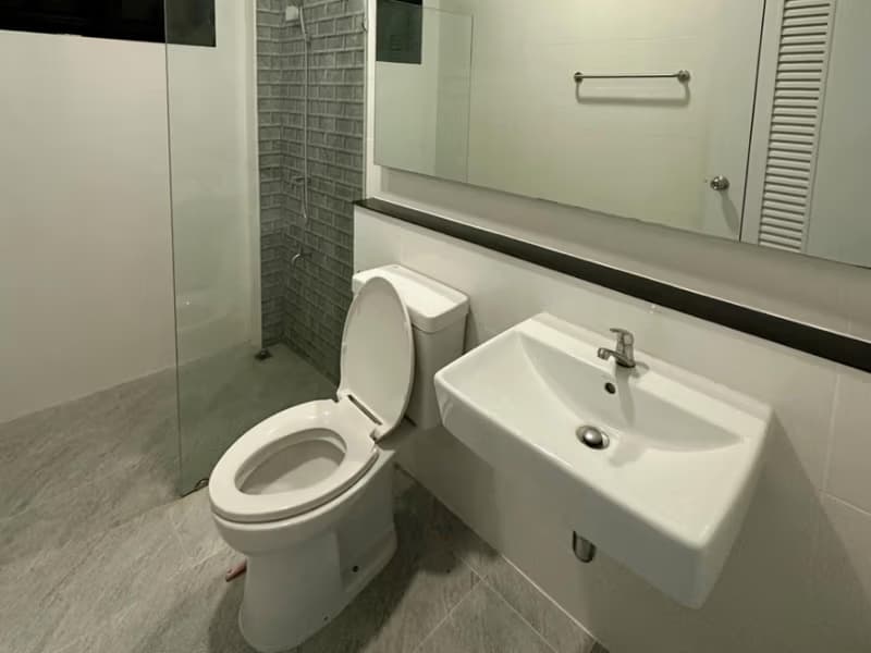 3 Bed House for Rent in Saraphi District
