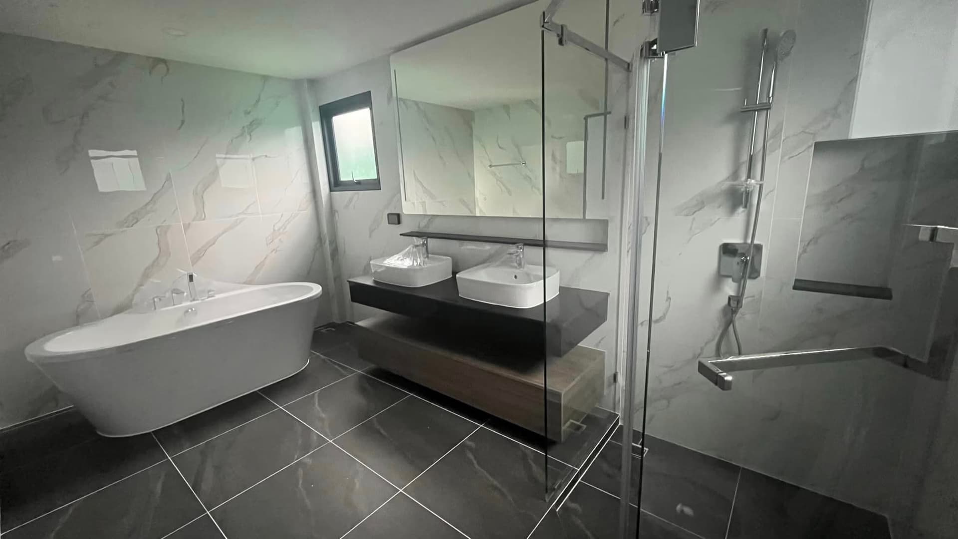 5 Bed House for Sale in Bang Phli - Image 11