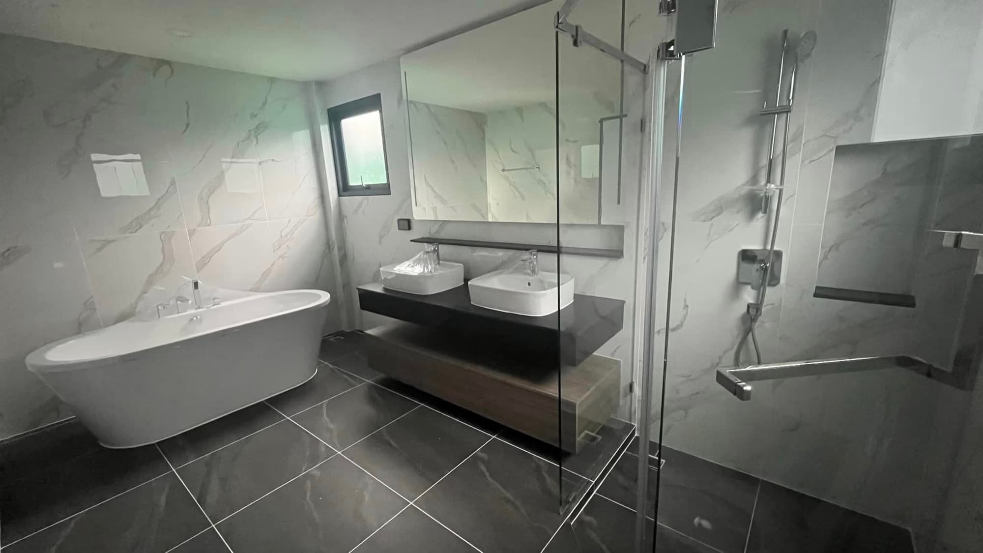 5 Bed House for Sale in Bang Phli - Image 11