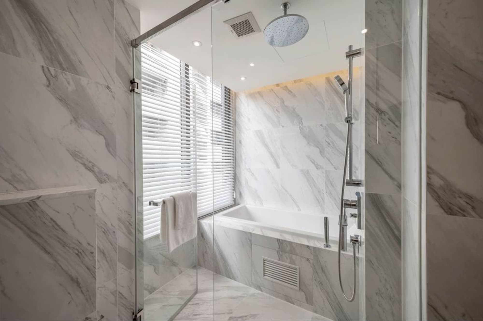  - Image 8