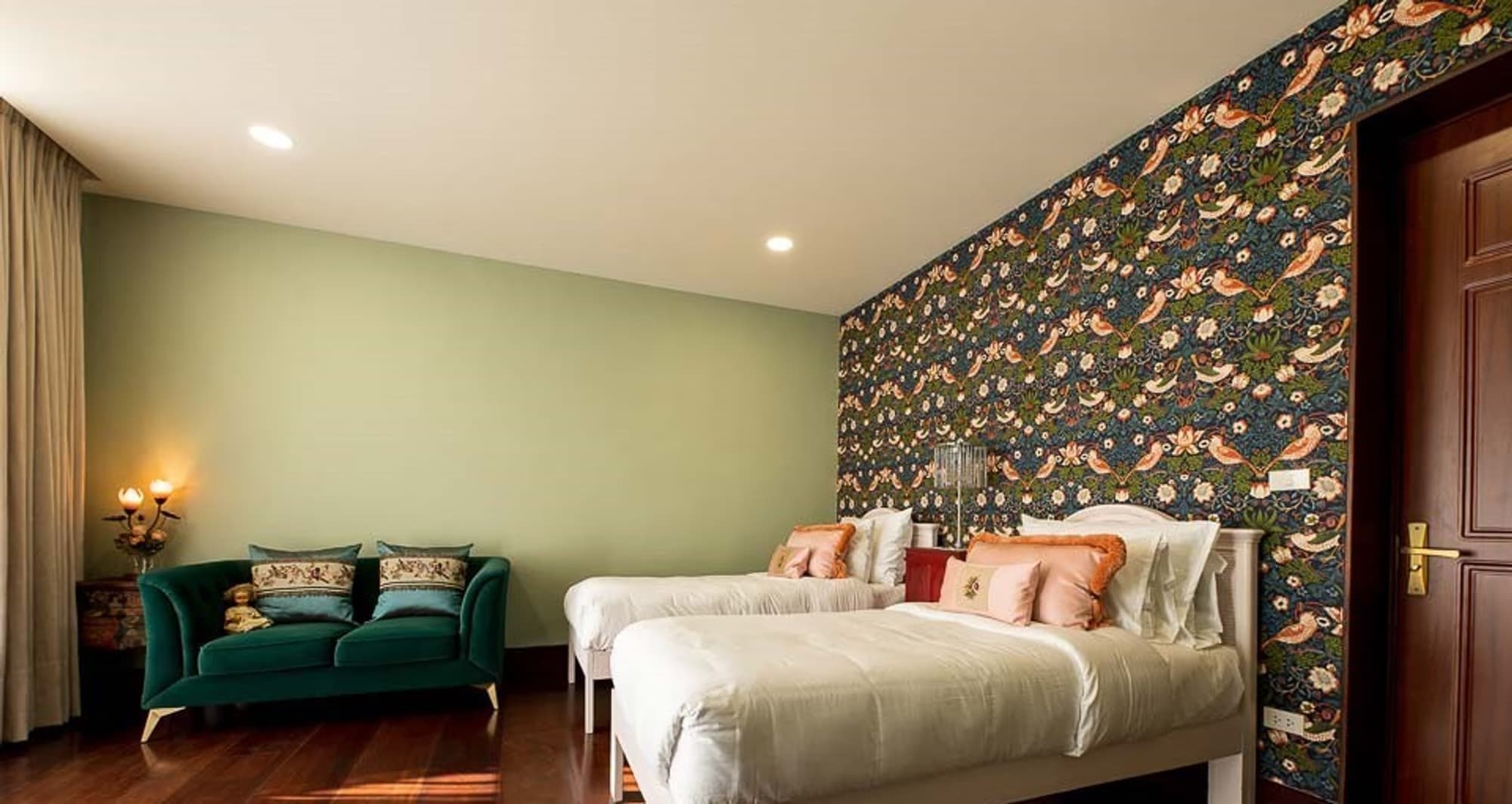 5 Bedroom House - Image 8