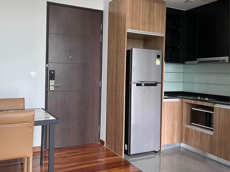1 Bedroom Condo