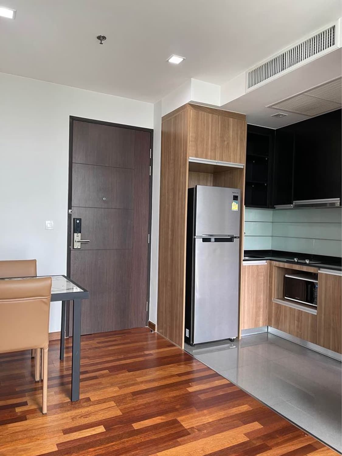 1 Bedroom Condo - Image 9